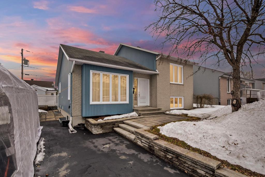Maison à paliers multiples à vendre, Des Châtels, Québec