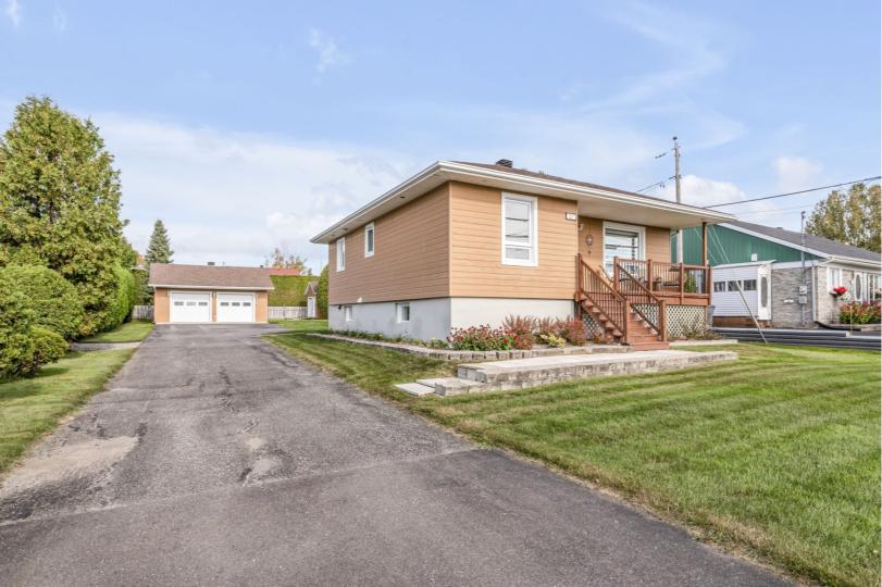 Maison à paliers multiples à vendre, Beauport, Laurentides